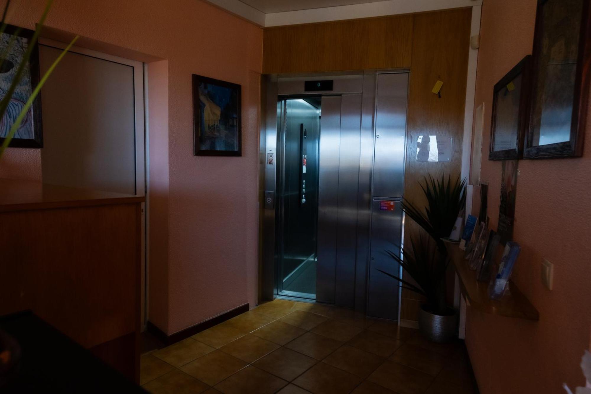 Residencial Familia Hotell Machico  Exteriör bild