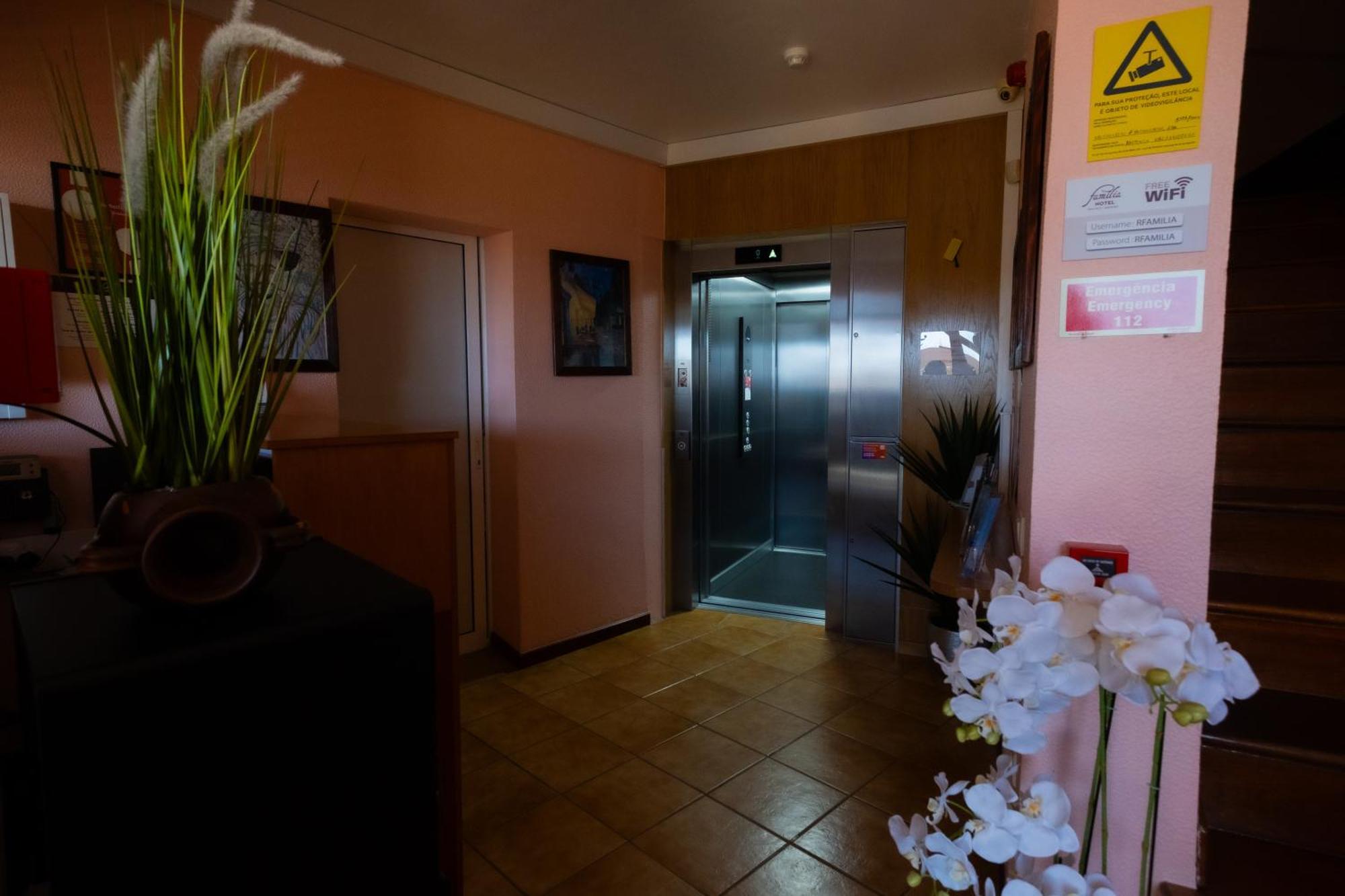 Residencial Familia Hotell Machico  Exteriör bild