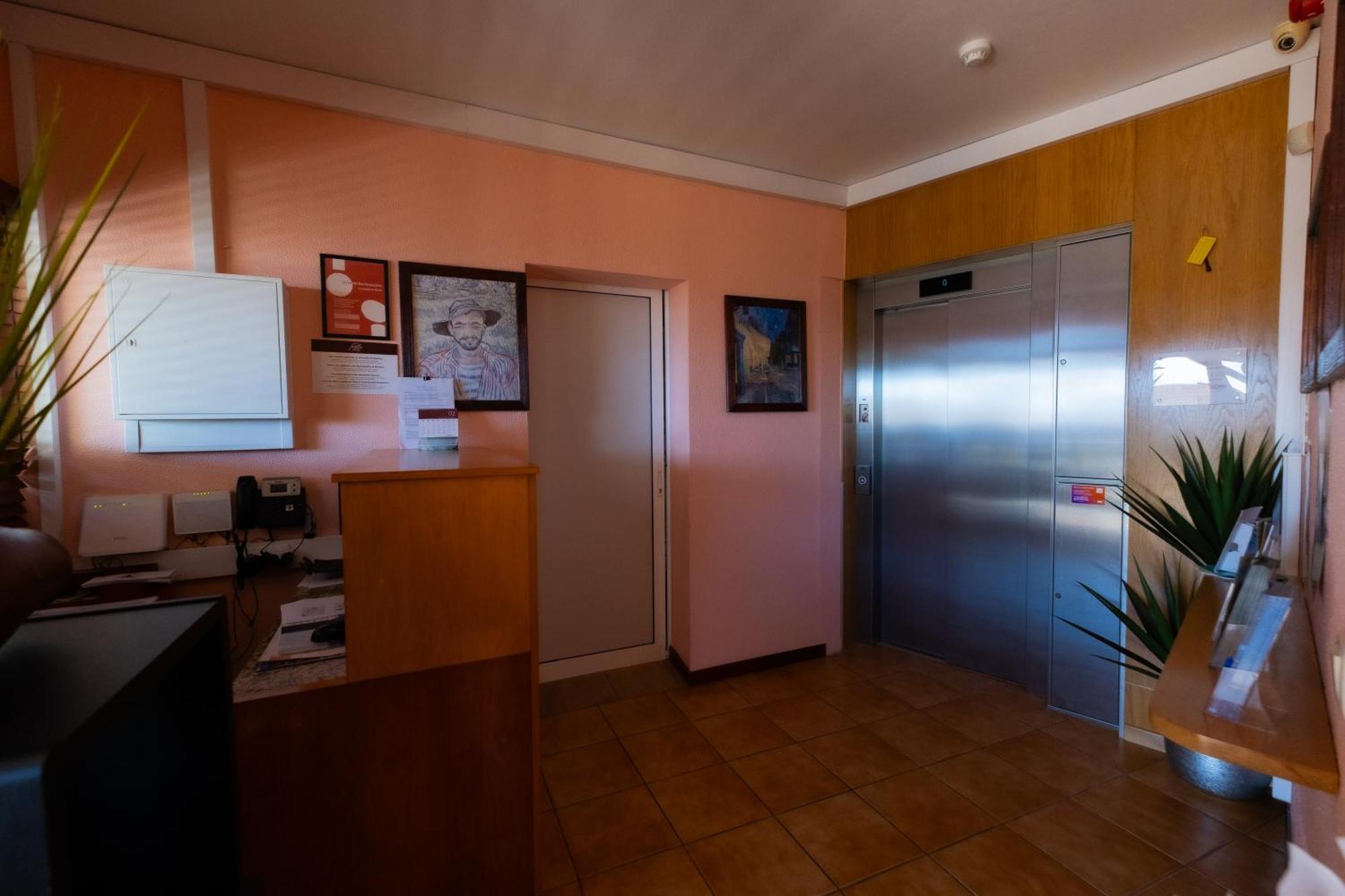 Residencial Familia Hotell Machico  Exteriör bild