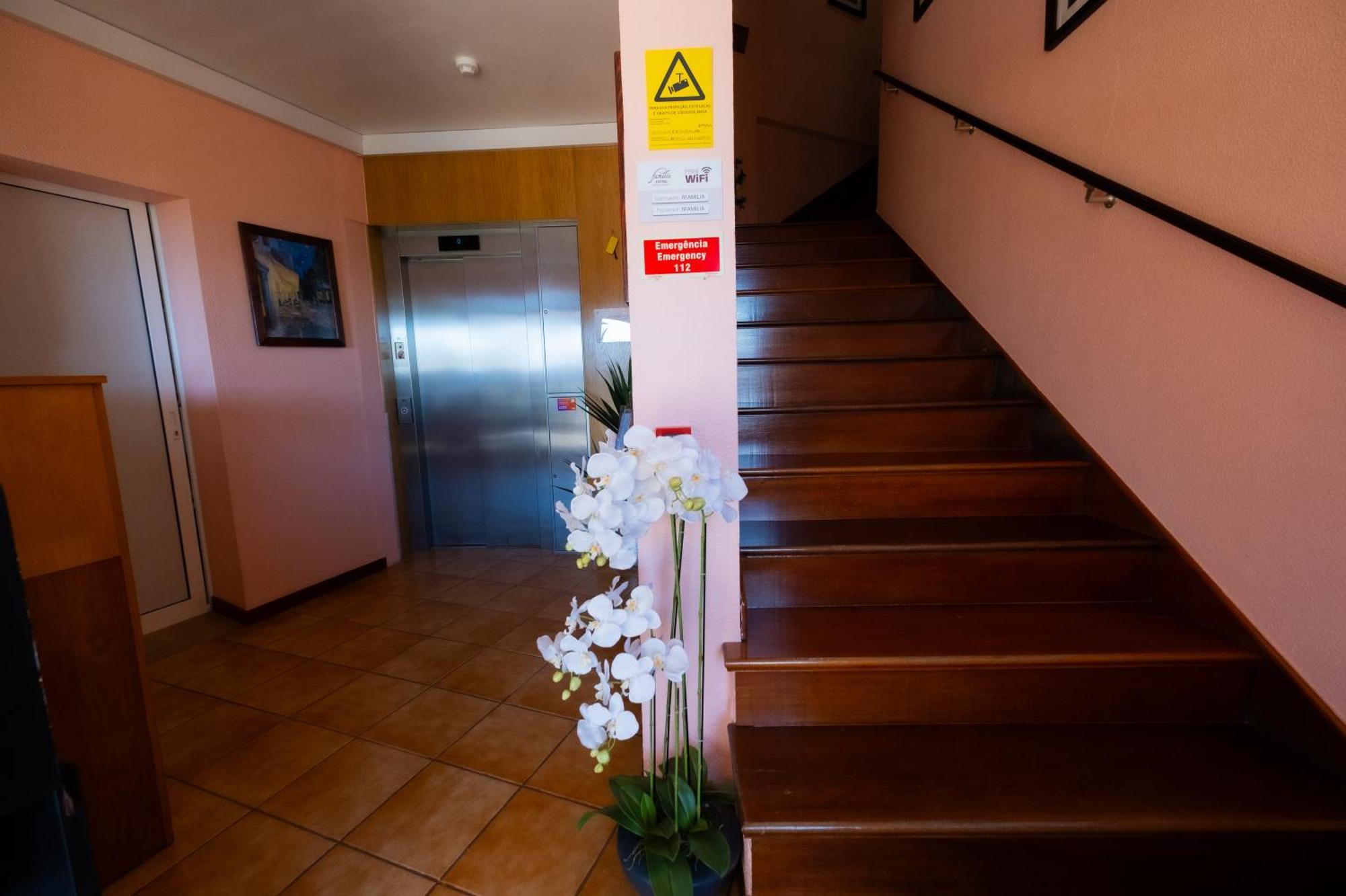 Residencial Familia Hotell Machico  Exteriör bild