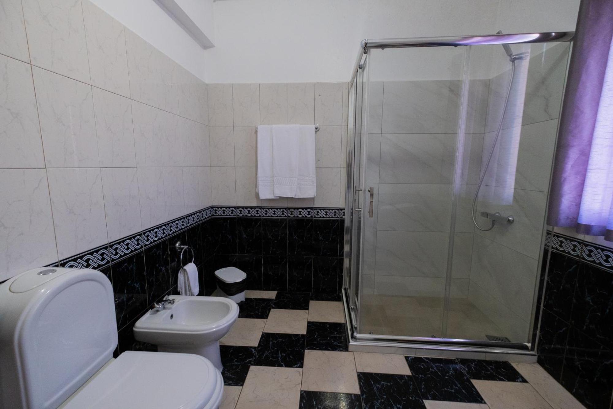 Residencial Familia Hotell Machico  Exteriör bild
