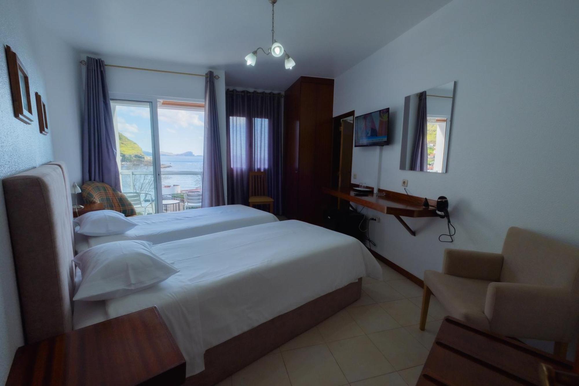 Residencial Familia Hotell Machico  Exteriör bild