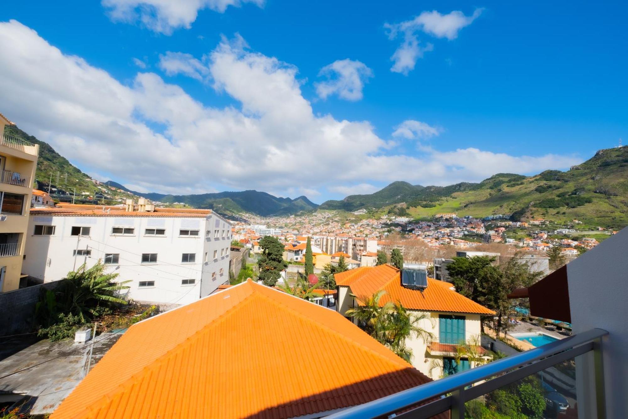 Residencial Familia Hotell Machico  Exteriör bild