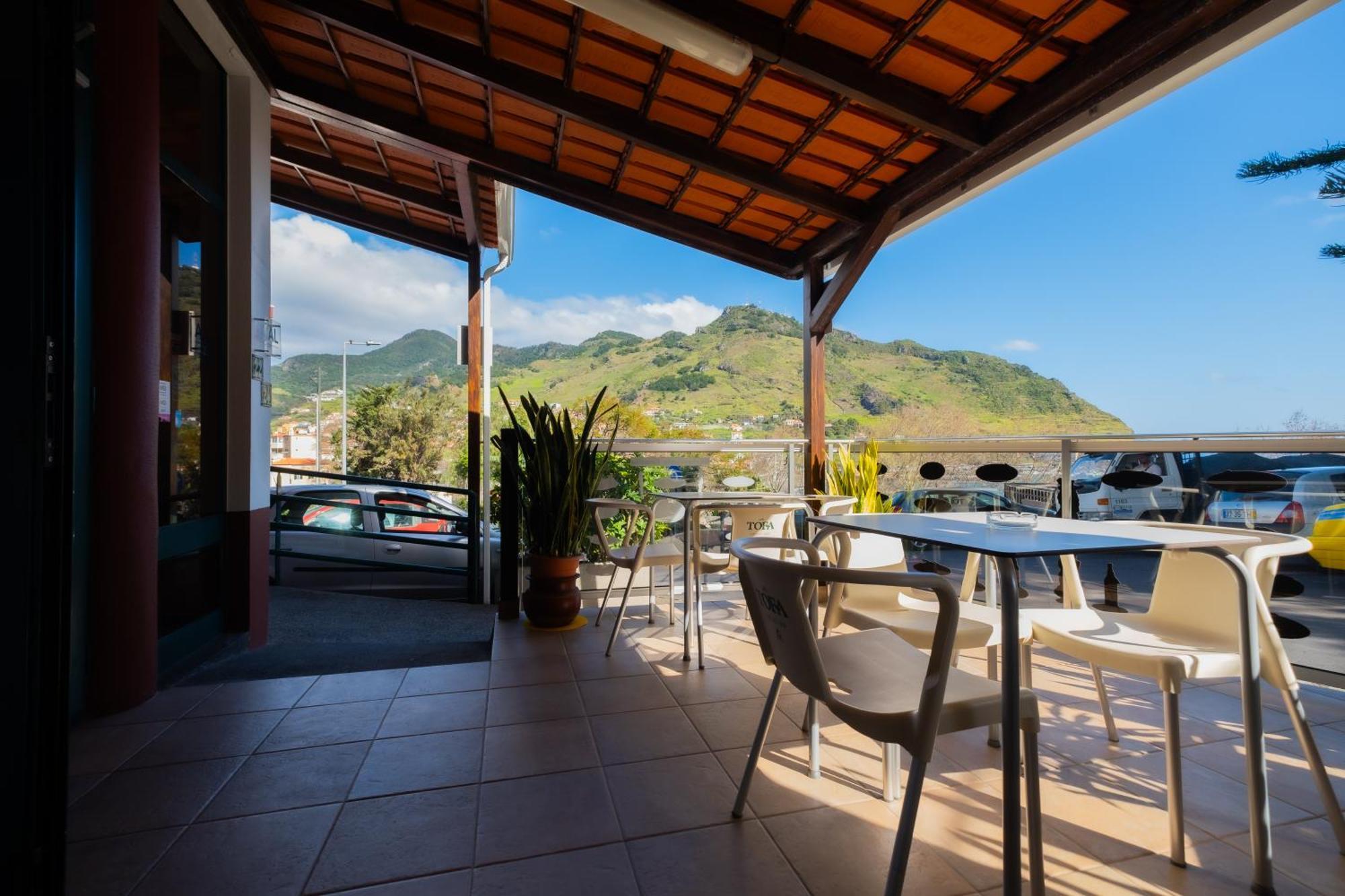 Residencial Familia Hotell Machico  Exteriör bild